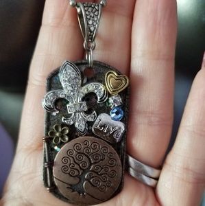 Love tag long necklace